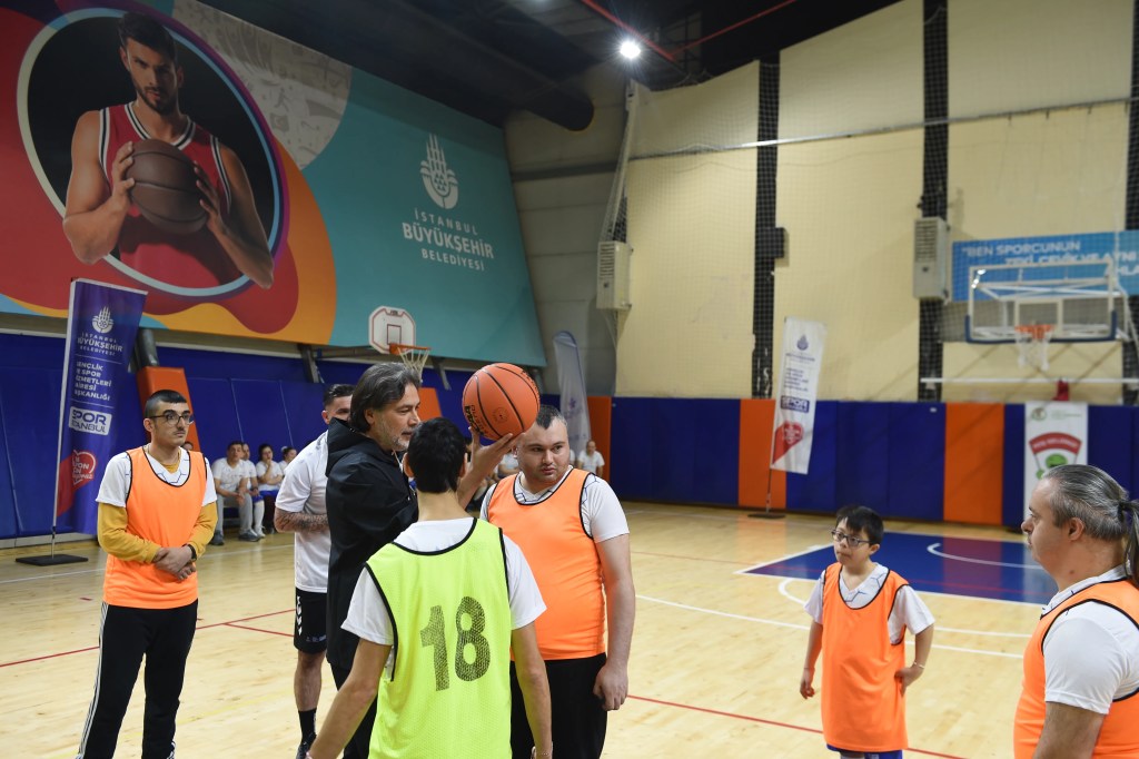 İstanbul'da Özel Gereksinimli Bireyler Sporla Buluştu