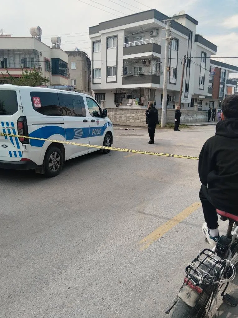 Mersin'de Eşinin Bıçakladığı Kadın Yoğun Bakımda