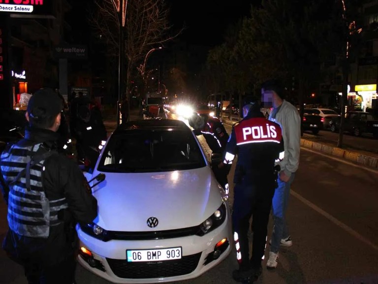Aksaray'da Stajyer Ehliyetiyle Alkollü Araç Kullandı