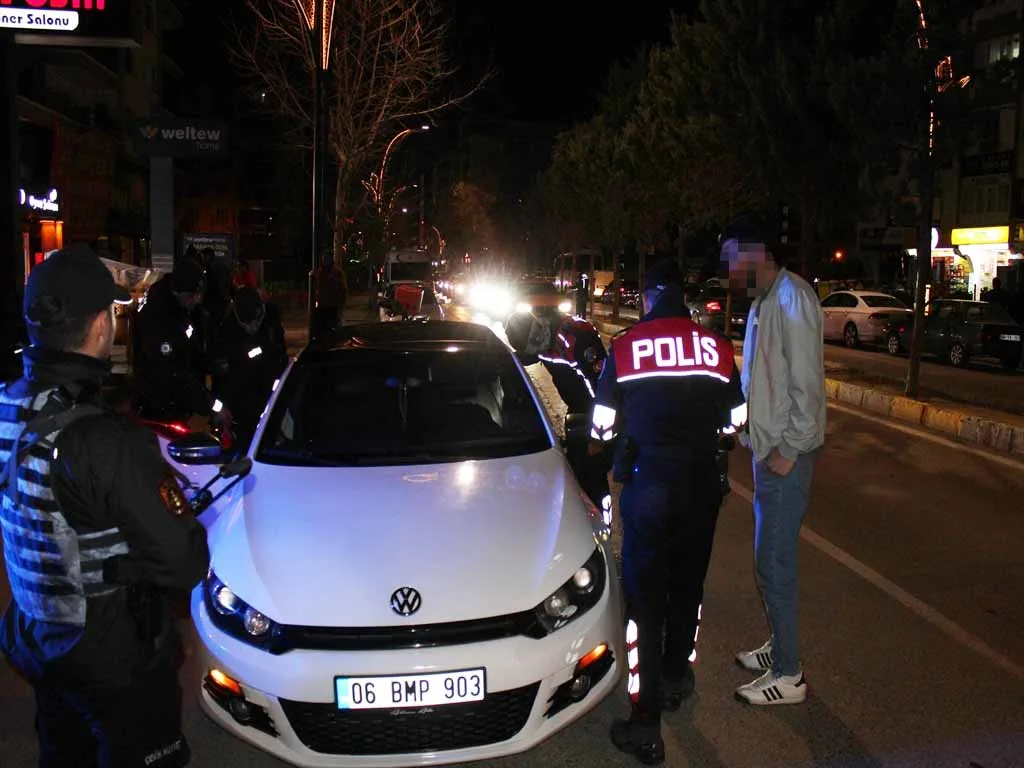 Aksaray'da Stajyer Ehliyetiyle Alkollü Araç Kullandı