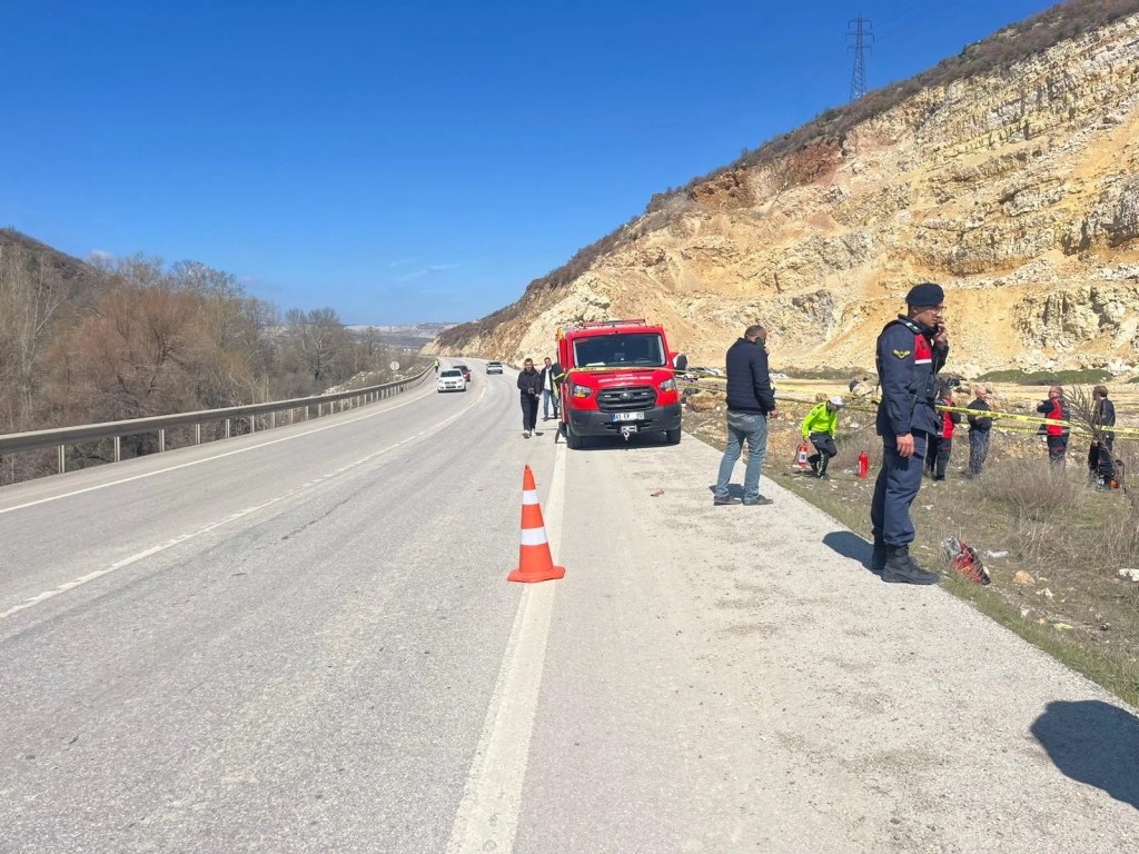 Tavşanlı'da Çukura Düşen Araçta İki Kişi Hayatını Kaybetti