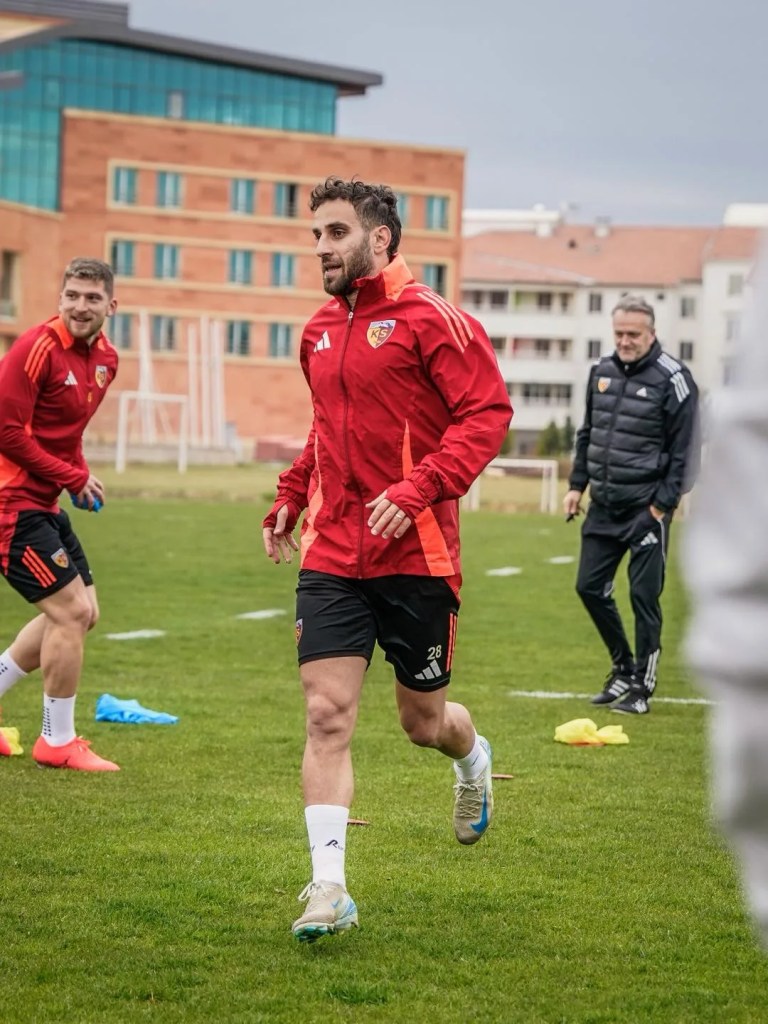 Kayserispor Kasımpaşa Maçı Hazırlıklarına Başladı