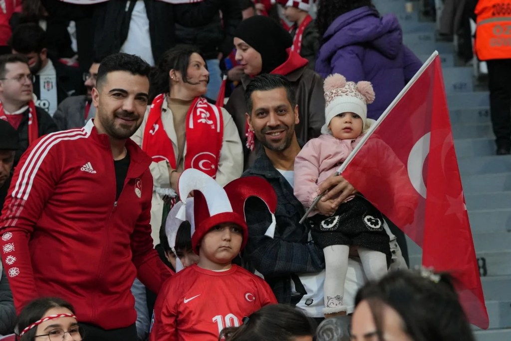 Milli Takımın Romanya Maçında Coşkulu Anlar