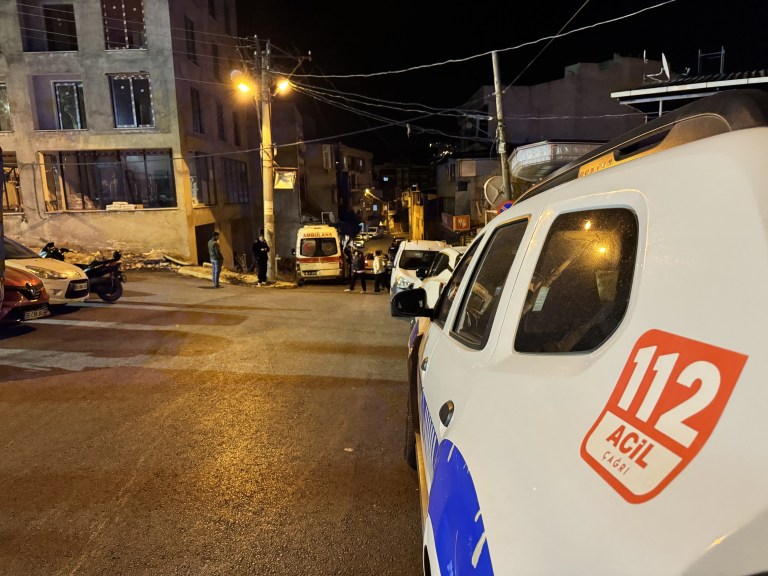 İzmir'de Eski Eşini Öldüren Adam İntihar Etti