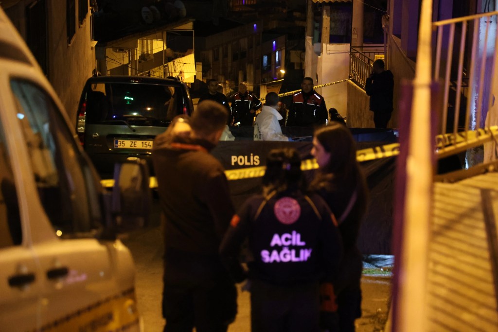 İzmir'de Eski Eşini Öldüren Adam İntihar Etti