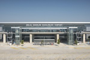 Milas-Bodrum Havalimanı İlk Dış Hat Uçuşunu Karşıladı