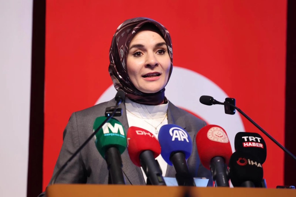 Bakan Göktaş: Aile, Dünyayı Tanımanın İlk Adımıdır