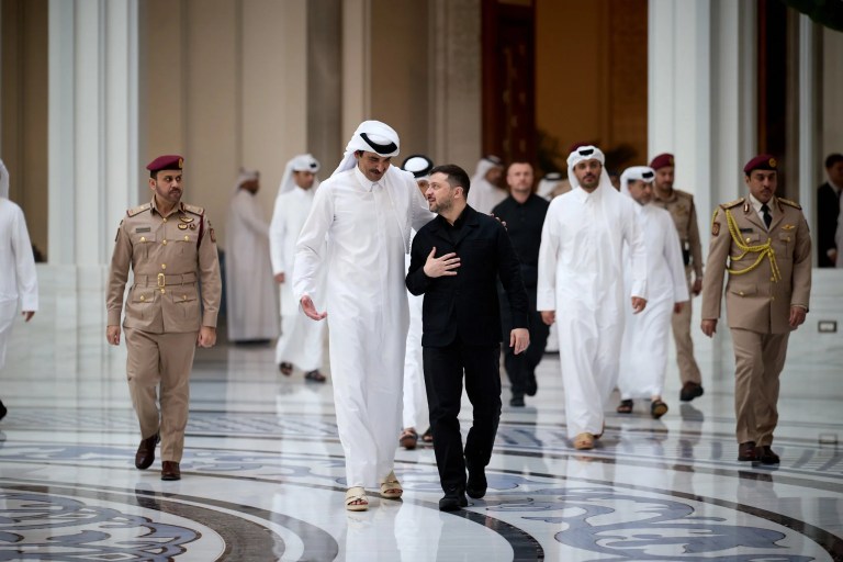 Zelenskiy Katar Emiri ile Doha'da Görüştü