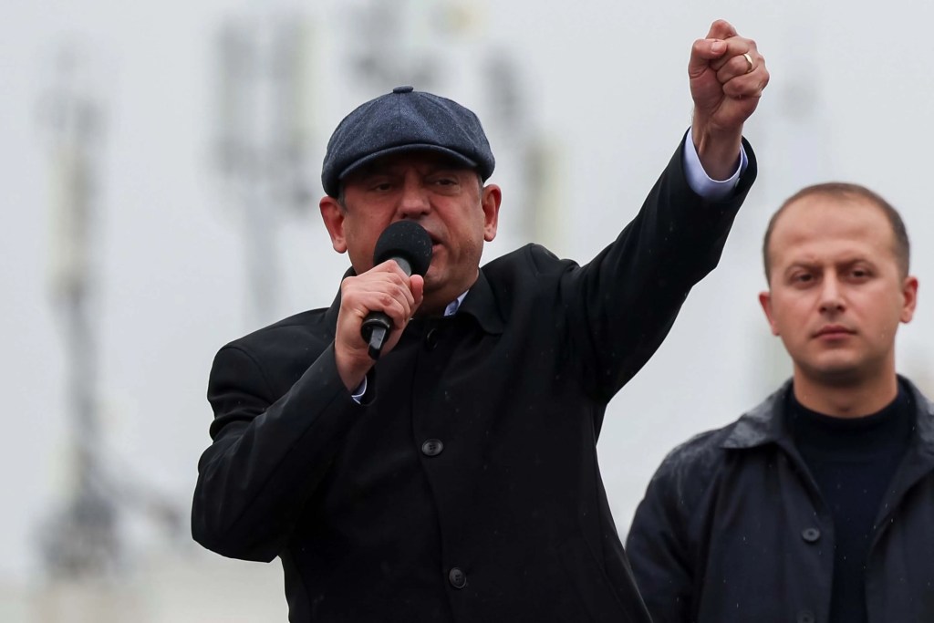 Özgür Özel'den Çanakkale'de Dikkat Çekici Açıklamalar