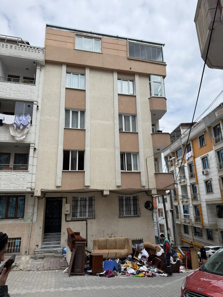 Esenyurt'ta Kiracı ve Ev Sahibi Arasında Gerginlik