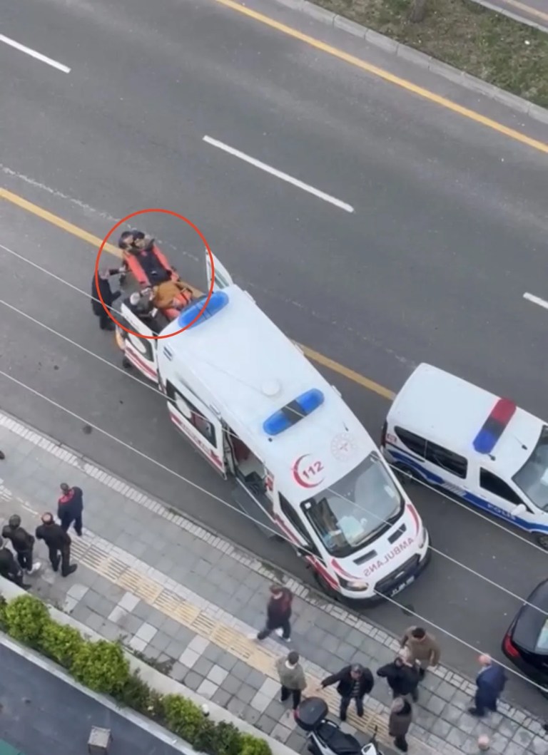 Diyarbakır'da Kafeye Silahlı Saldırı: Bir Kişi Yaralandı