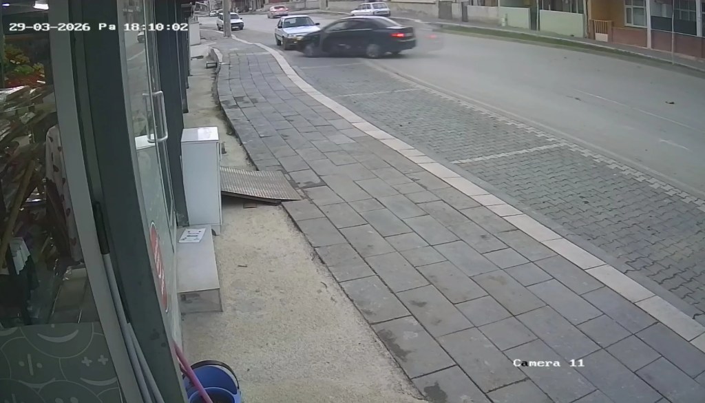 Tokat'ta İki Otomobil Çarpıştı: İki Yaralı