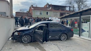 Tokat'ta İki Otomobil Çarpıştı: İki Yaralı