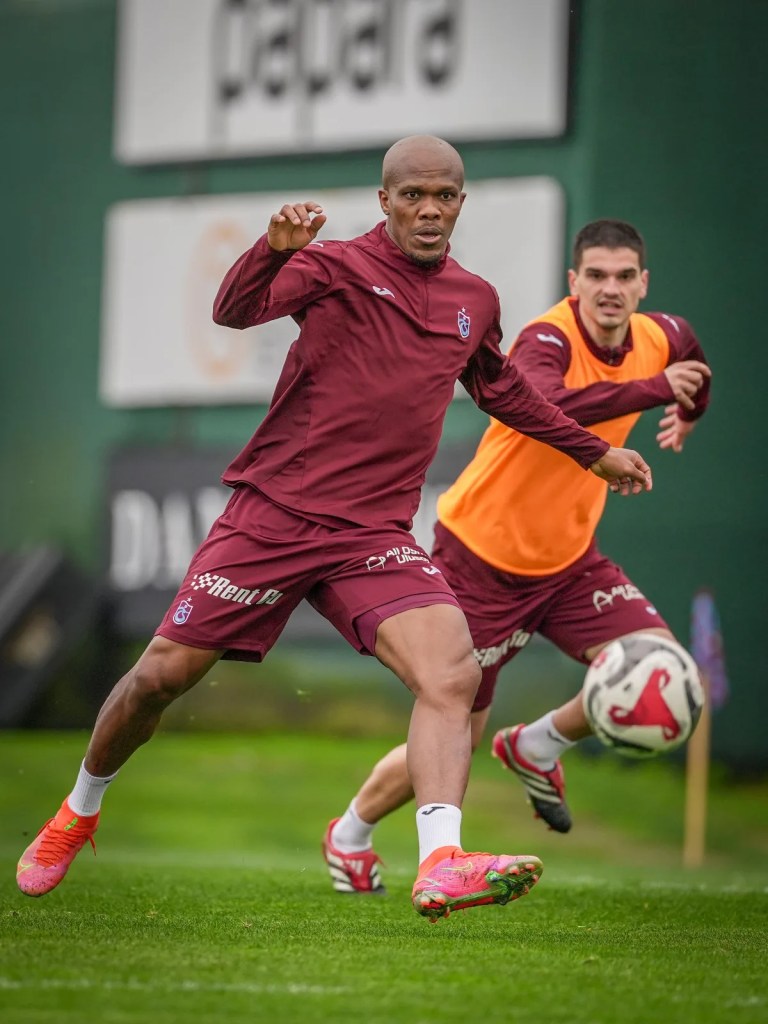 Trabzonspor Galatasaray Maçı İçin Hazırlıklarını Sürdürüyor