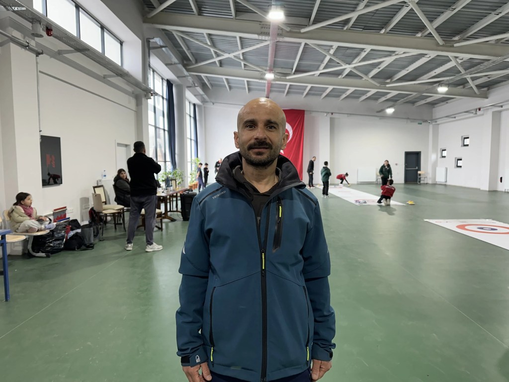 Ankara'da Ortaokul Öğrencilerinin Floor Curling Başarısı