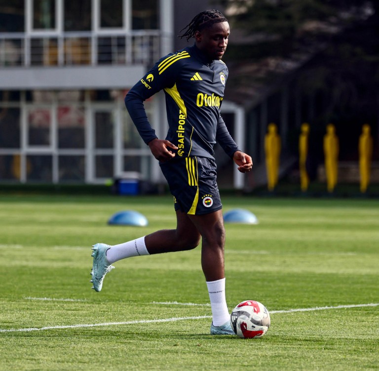 Fenerbahçe Beşiktaş Derbisi İçin Hazırlıklara Başladı