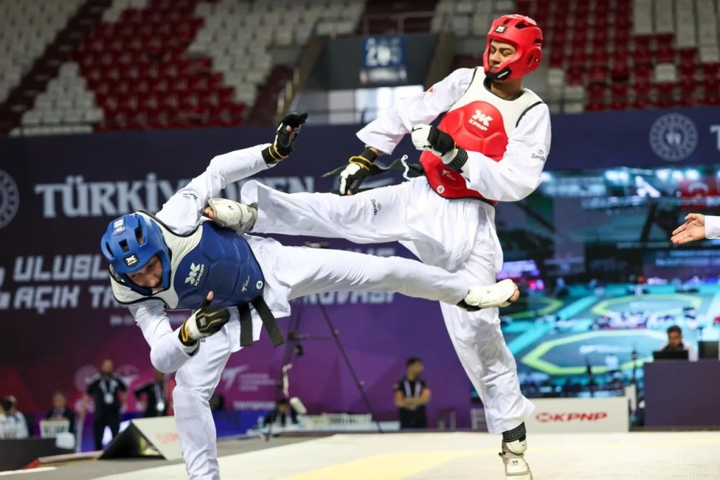 Türkiye Açık Taekwondo Turnuvası'nda Türk Sporcular Madalyaları Topladı