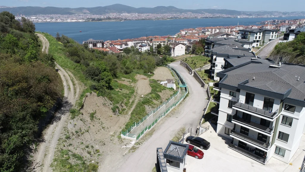 İSU’dan Gölcük Kurban Deresi’ne Güvenli Islah
