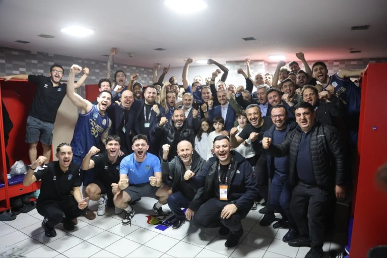 Çayırova Belediyesi Basketbol Takımı şampiyon oldu!