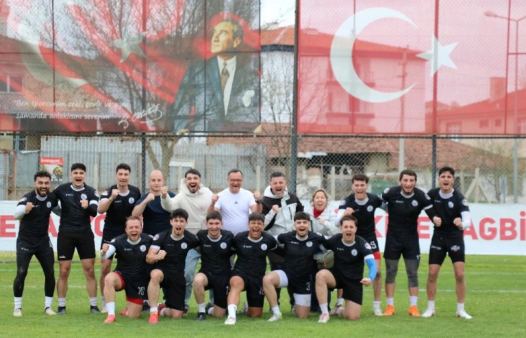 Körfez GB Ragbi Takımları Şampiyonluklara Koştu