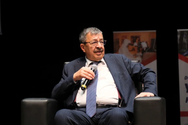 Hayati İnanç’tan GTÜ’de Şiir Dolu Söyleşi