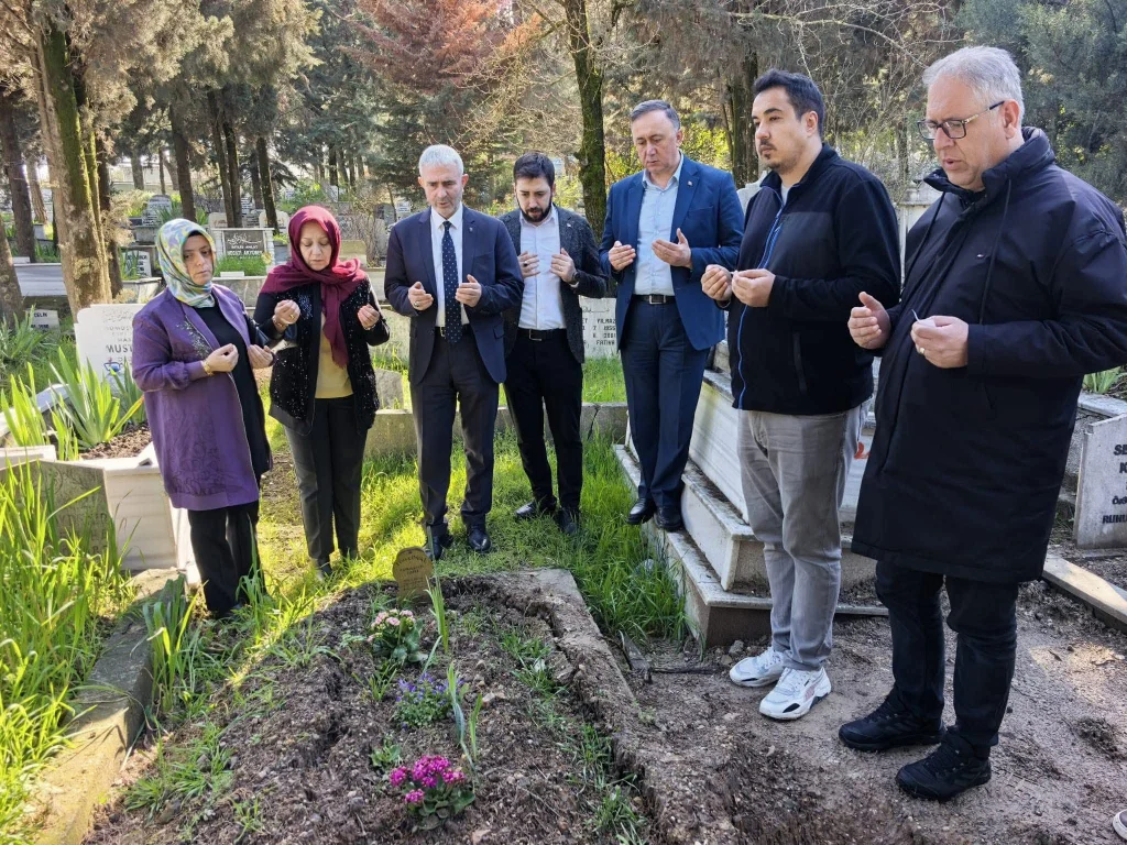 AK Parti Gebze’den Kaflı Anması