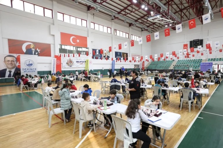 Derince’de satranç şöleni sona erdi