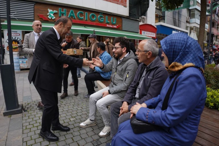 Kocaeli’de Alparslan Türkeş dualarla anıldı