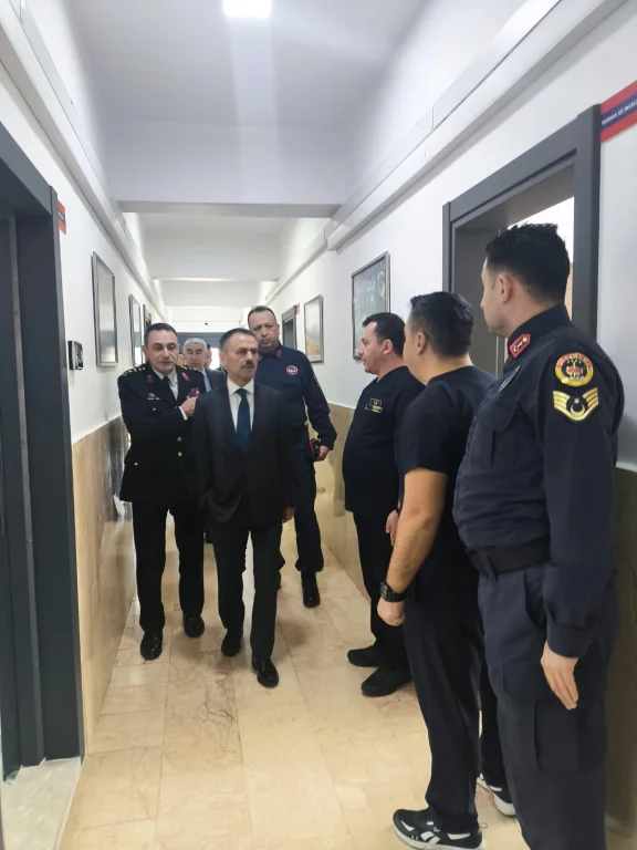 Vali Aktaş’tan İzmit İlçe Jandarma Komutanlığı’na Ziyaret