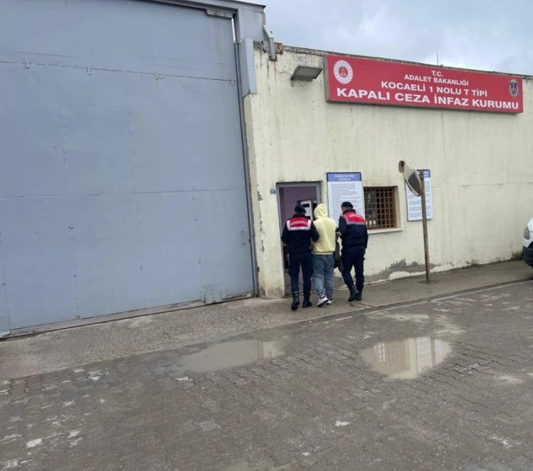 Gebze’de uyuşturucu taciri JASAT operasyonuyla yakalandı
