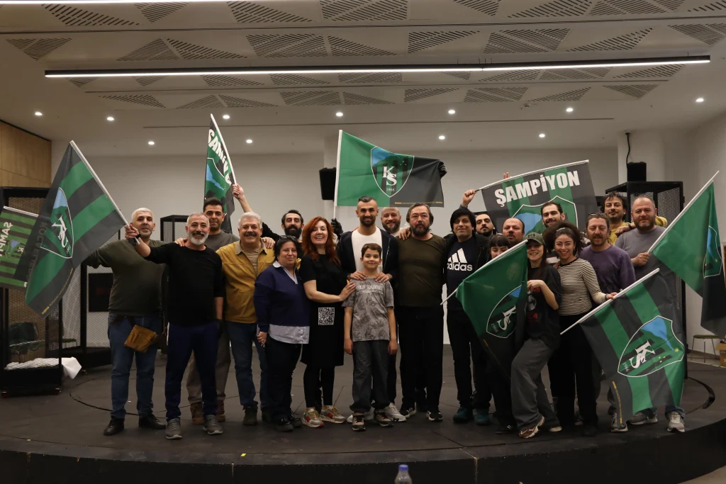 Serdar Dursun’dan ‘Efsane Forma’ya Tam Not