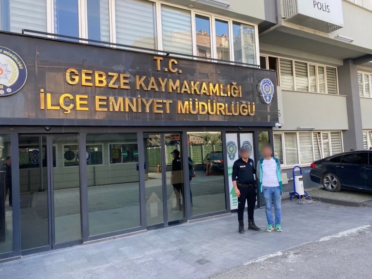 Gebze’de 12 yıl hapisle aranan uyuşturucu taciri yakalandı!