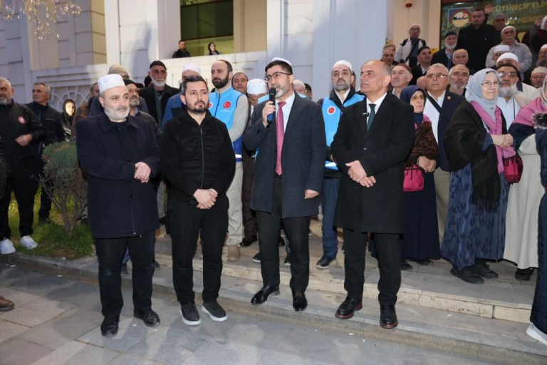 Körfez’den ilk hacı kafilesi dualarla uğurlandı