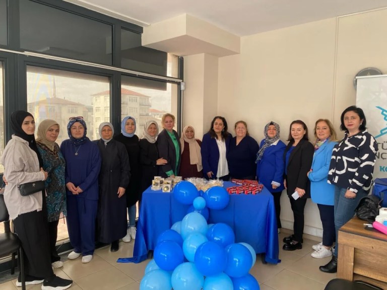 Körfez’de özel annelerle dayanışma buluşması