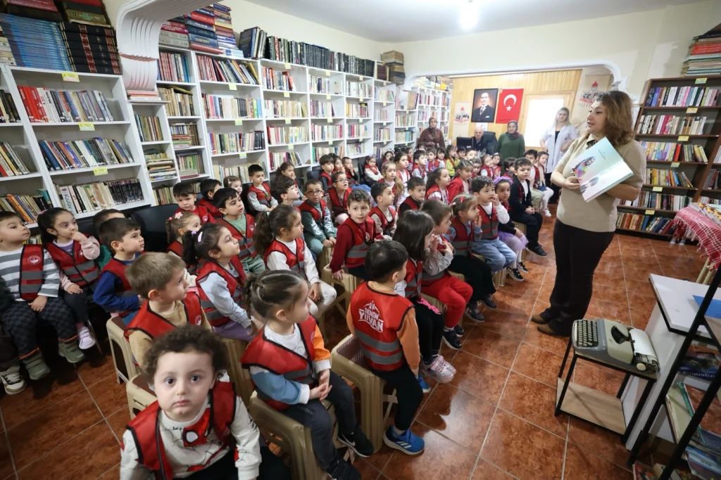 Minik Kalpler Kütüphane Haftası’nda Buluştu