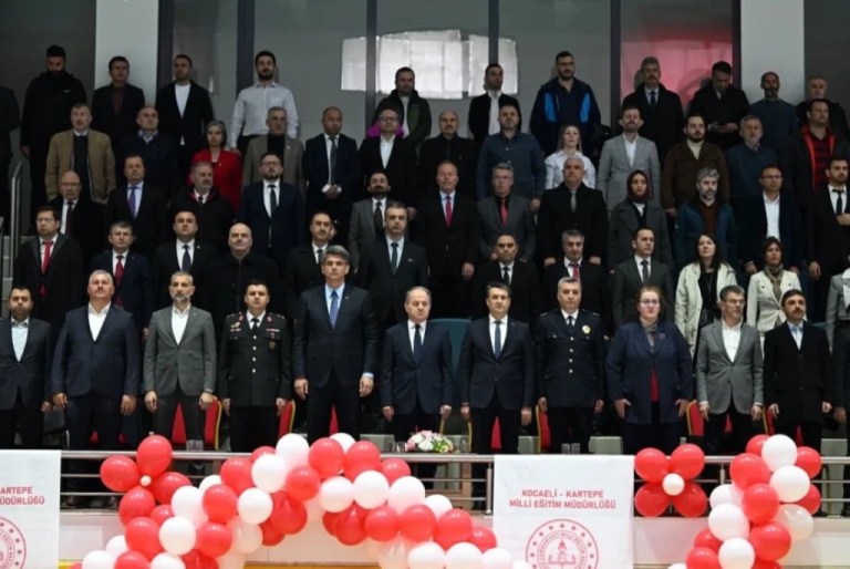 Kartepe’de 23 Nisan Coşkusu