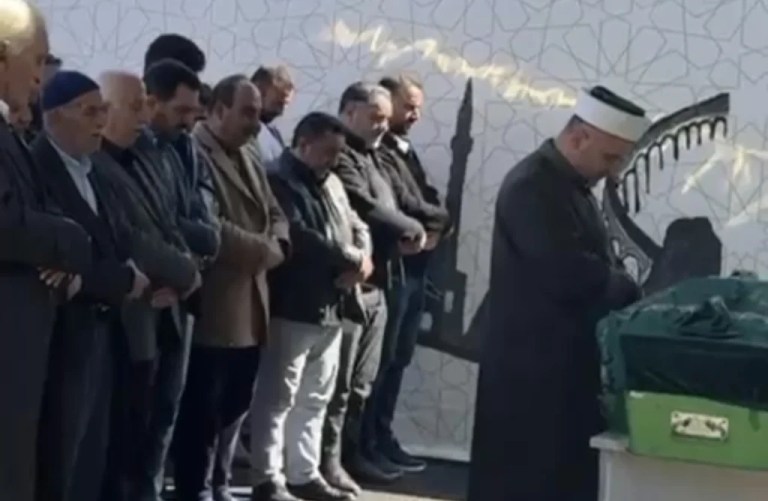 Kocaeli’de fabrika iş kazası: 3 işçi son yolculuğuna uğurlandı