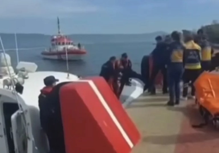 Karamürsel’de şişme bot faciası: Kadın denizde mahsur kaldı!