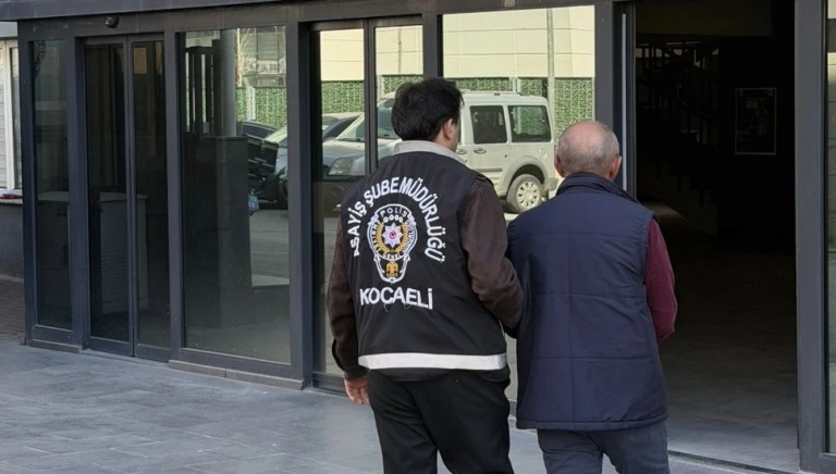 Kocaeli’de firari dolandırıcı yakalandı!