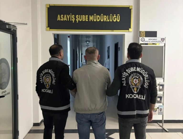 Kocaeli’de rekor cezalı firari yakalandı!