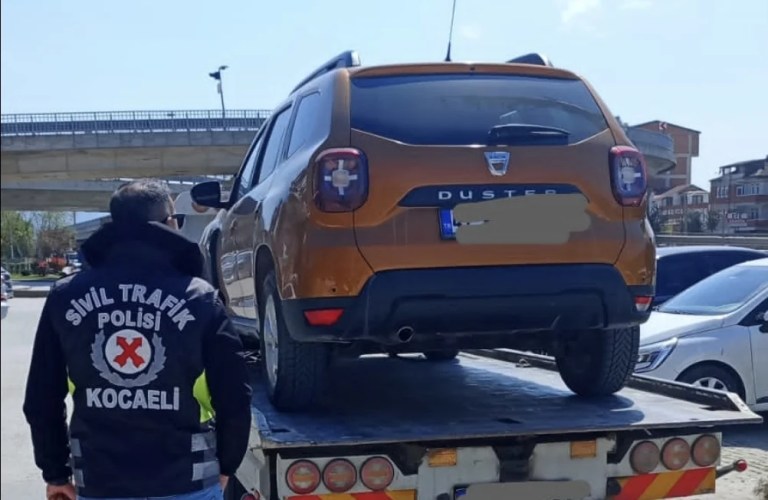 Kocaeli’de korsan taşımacılığa 100 bin TL ceza!