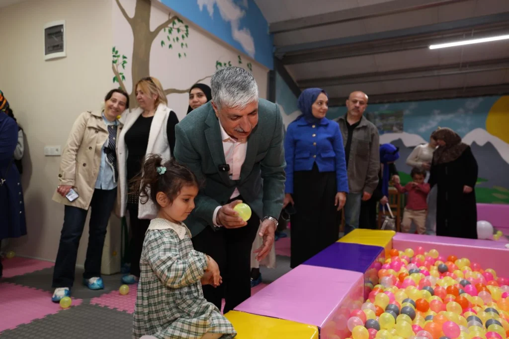Tavşancıl Çocuk Oyun Evi Yeniden Hizmette