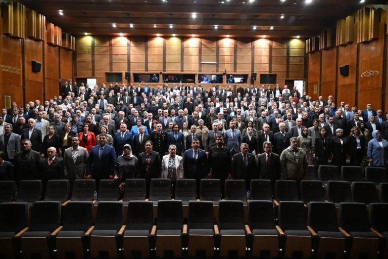 Vali Aktaş’tan muhtarlara hizmet içi eğitim ziyareti