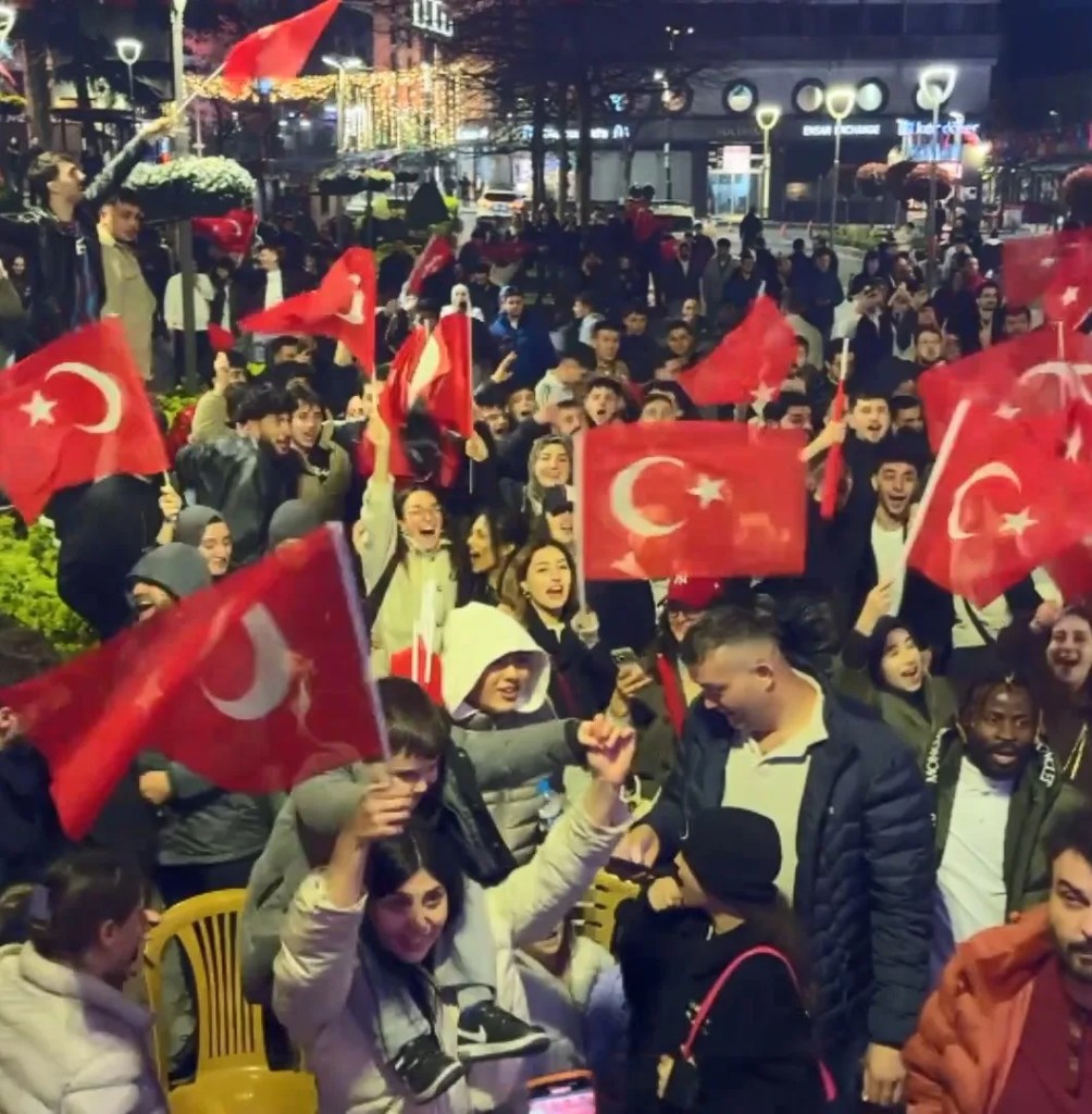 Trabzon'da Milli Zafer Horon ve Kolbastı ile Kutlandı