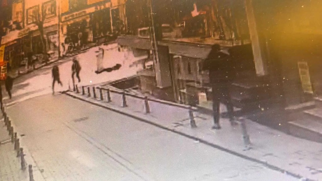 Fatih'te Kurye Silahlı Saldırıda Hayatını Kaybetti