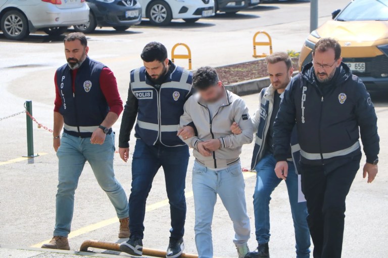 Dolandırıcı Savcı Kılığında 4 Milyon TL Çaldı, Yakalandı