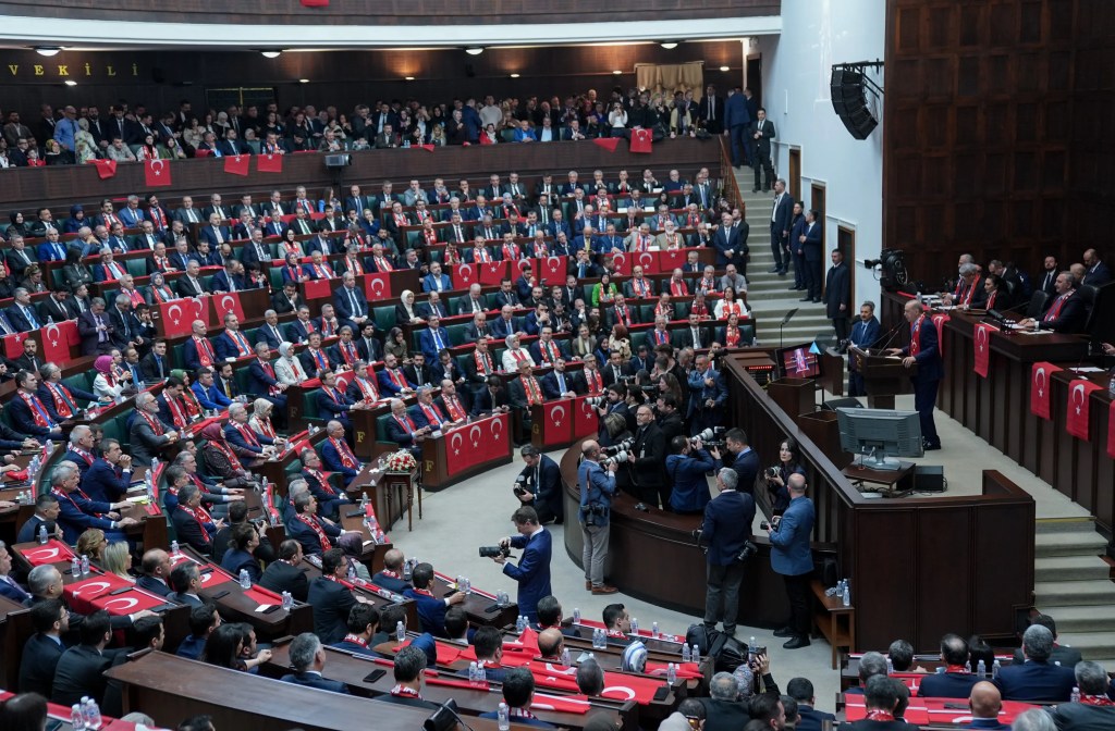 Erdoğan: Darbeye Destek CHP'nin Milli Sporu
