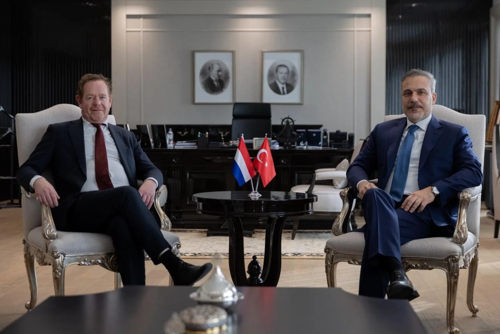 Bakan Fidan Hollandalı Mevkidaşıyla Ankara'da Görüştü