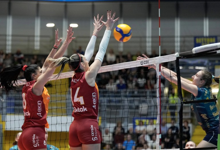 Galatasaray Daikin CEV Kupası Finalinde Avantaj Sağladı