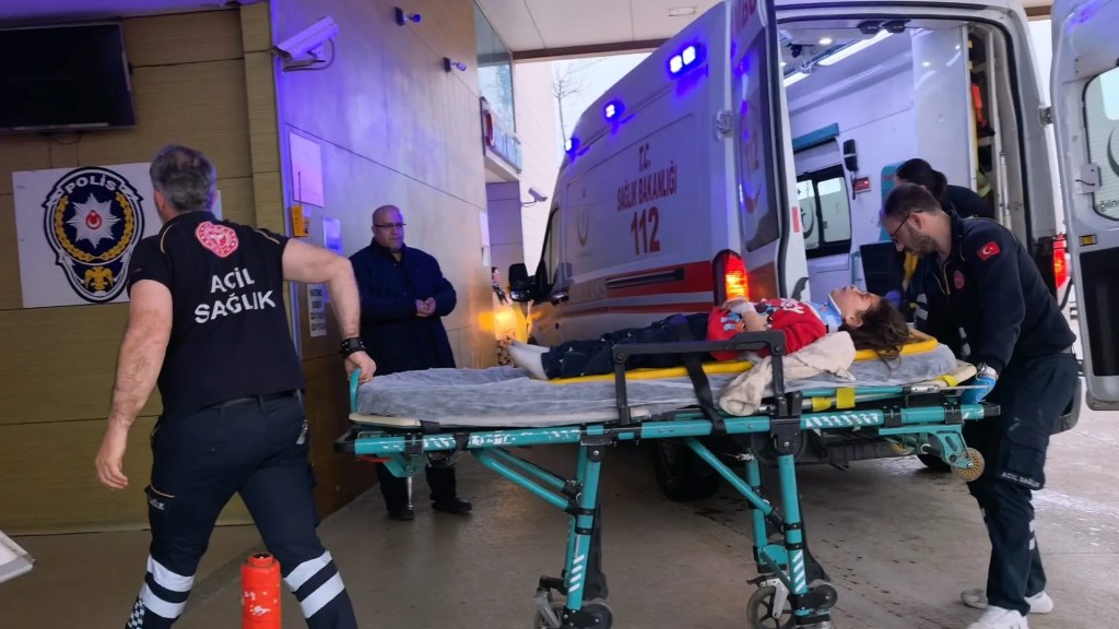 Bursa İnegöl'de Motosiklet Kazasında Kardeşler Yaralandı